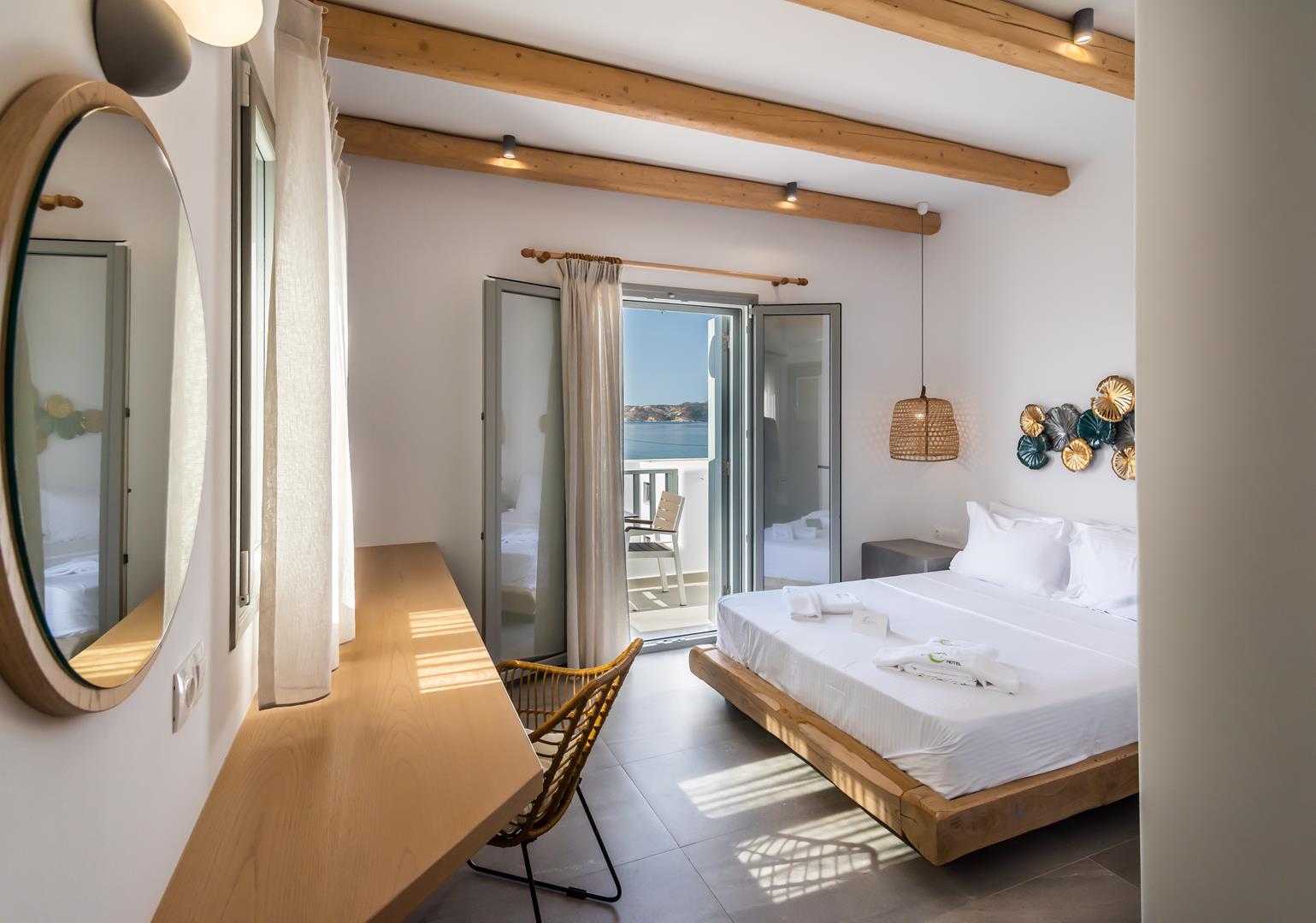 Milos hotel