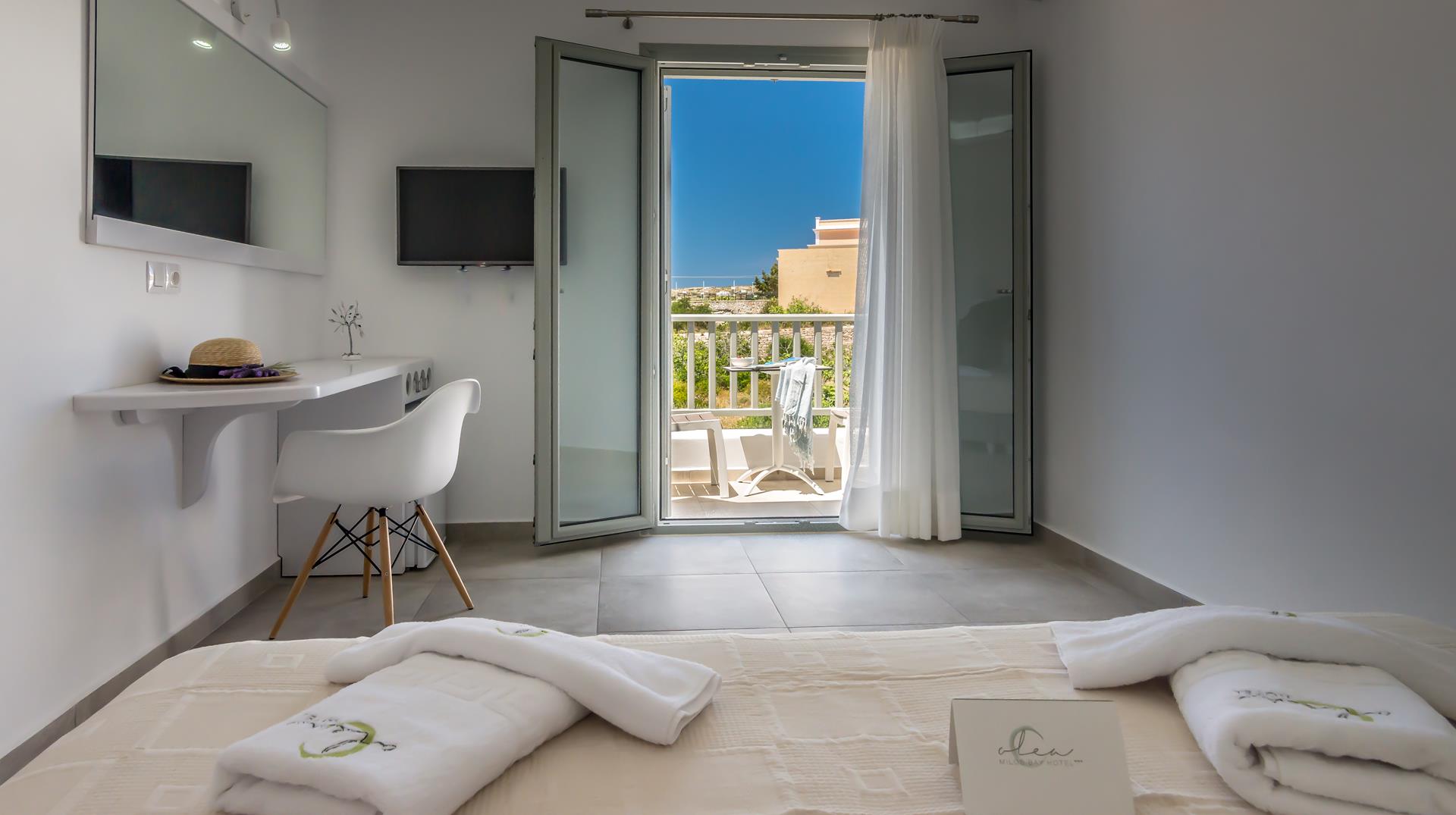 Hotel Milos