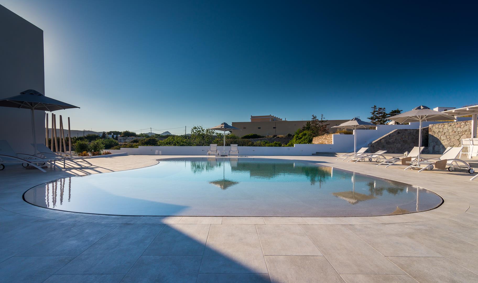 Milos hotel