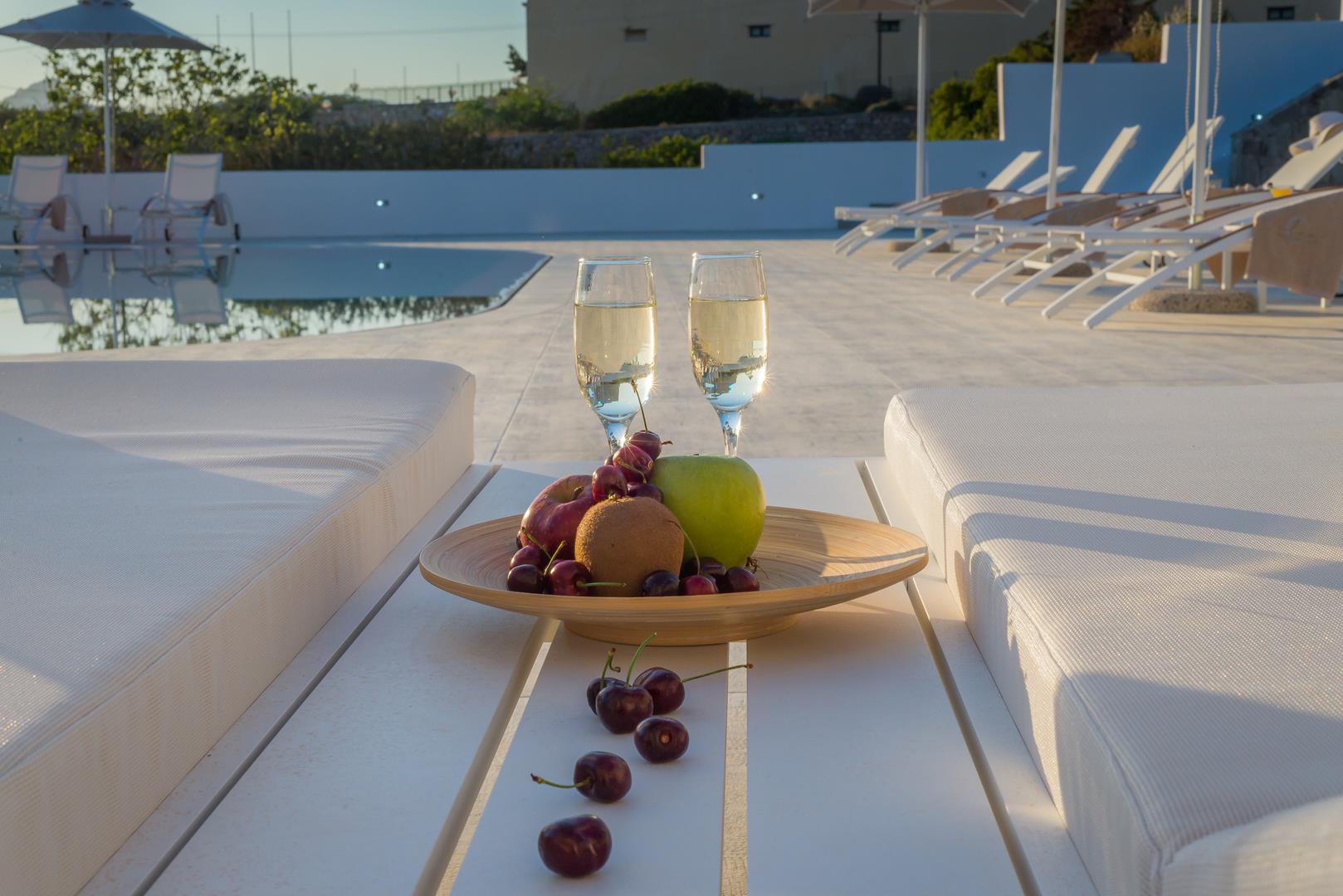 Milos hotel